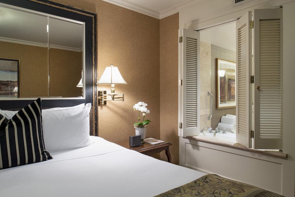 Wedgewood Hotel & Spa - Relais & Chateaux Vancouver Exteriér fotografie A room at the hotel