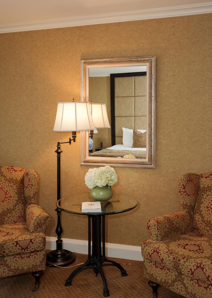 Wedgewood Hotel & Spa - Relais & Chateaux Vancouver Exteriér fotografie A lampshade