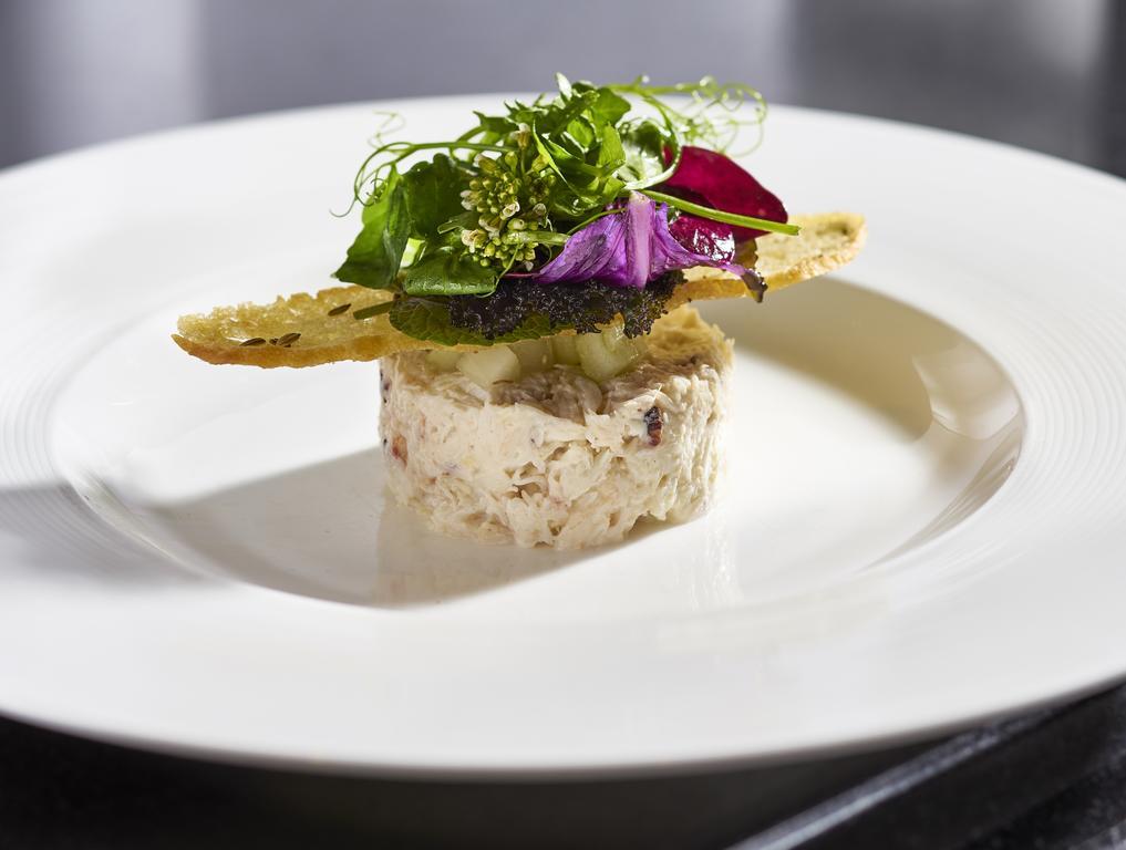 Wedgewood Hotel & Spa - Relais & Chateaux Vancouver Exteriér fotografie A modern vegetarian dish