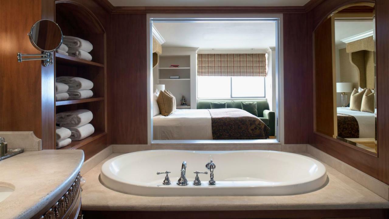 Wedgewood Hotel & Spa - Relais & Chateaux Vancouver Exteriér fotografie Bathroom